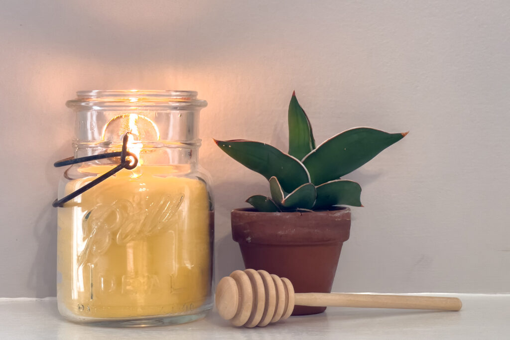 how to make beeswax candles on a shelf