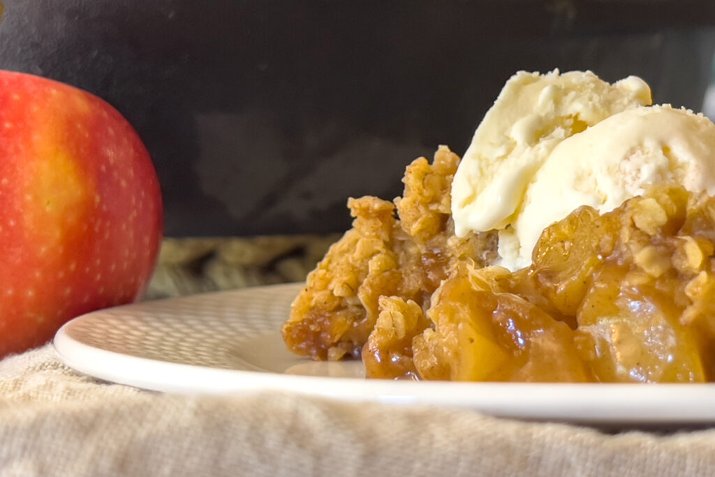 old fashioned apple crisp with ice cream