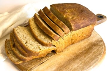 einkorn sourdough bread