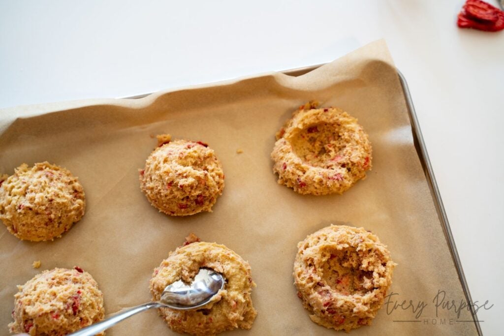 strawberry cheesecake sourdough cookies