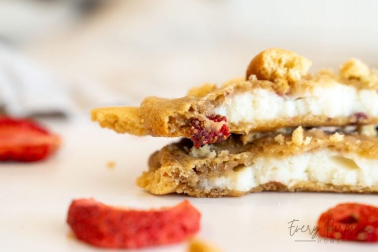 strawberry cheesecake sourdough cookies