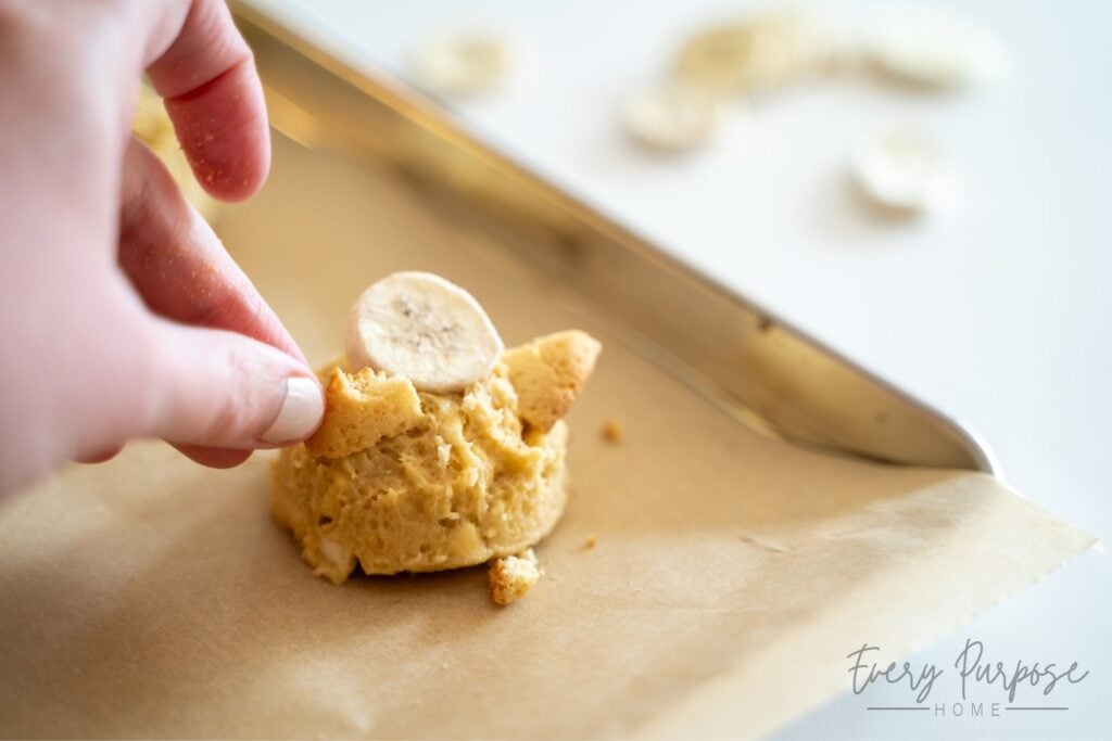 banana pudding cookies with vanilla wafers