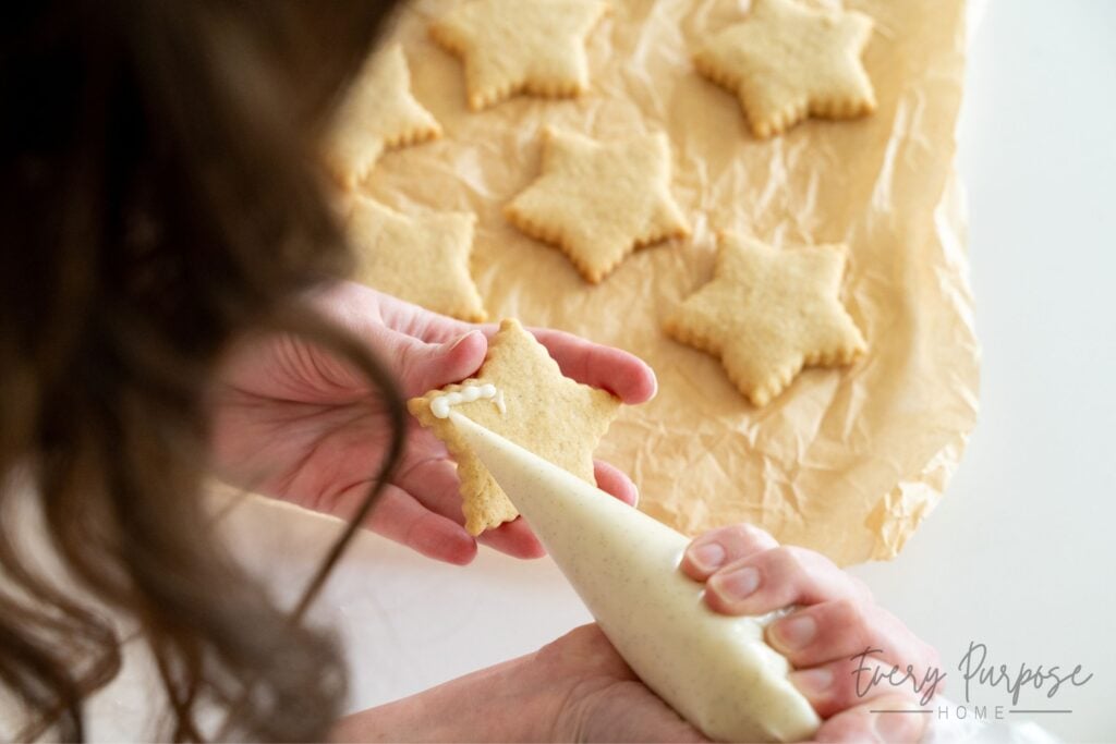 decorating sourdough sugar cookies