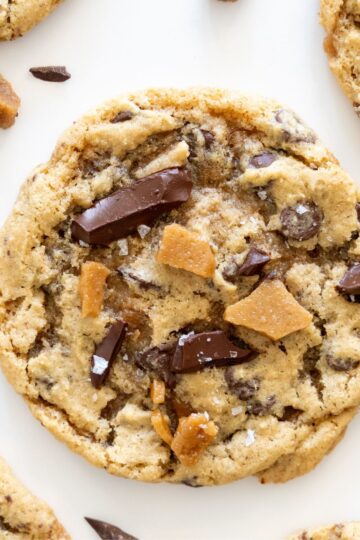 sourdough toffee chocolate chip cookies with brown butter